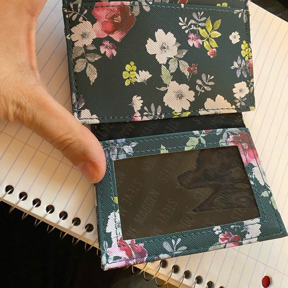 Steve Madden Id wallet - Picture 4 of 5